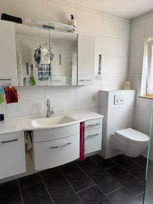 Badezimmer Ansicht 1