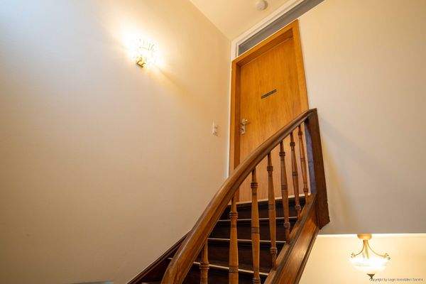 Eingang Mansardenwohnung