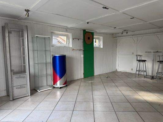 Keller I Party- und Hobbyraum