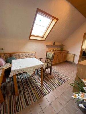 Ihr offener Wohn-/Essbereich