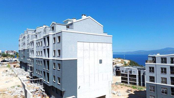 Luxury Apartments in a Complex Near the Beach in Bursa Mudanya