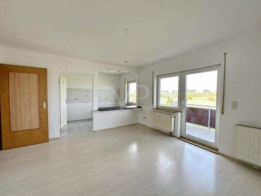 Wohnzimmer mit Küche