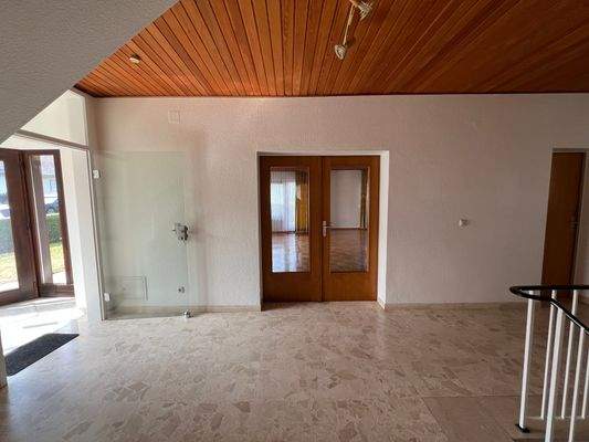 Haus-Linden-Leihgestern-Flur EG (2).JPG