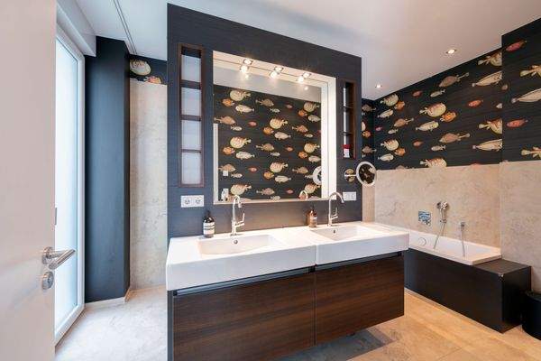 Das Bad en suite im Masterbereich