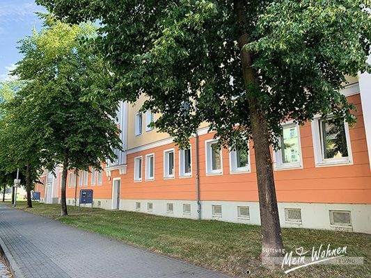 Vorderansicht Gebäude