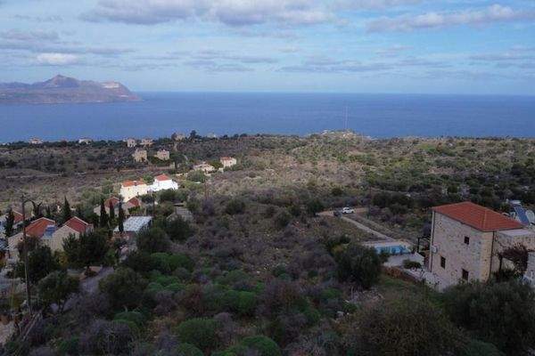 Kreta, Kokkino Chorio: Weitläufiges Gelände mit spektakulärem Meerblick zu verkaufen