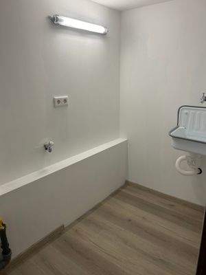 Waschraum (Wg. 2. OG vermietet)