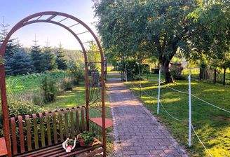 Gartenweg zum Freisitz