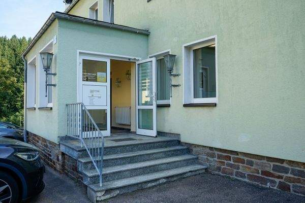 Eingangsbereich_Außen_1