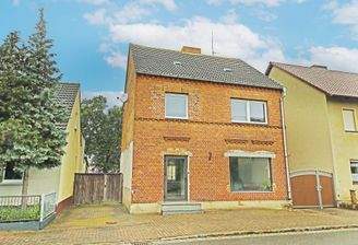 Hausansicht / Straßenseite