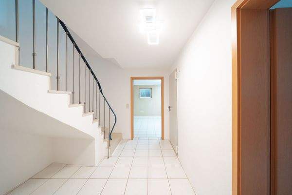 Keller Flur_Objekt Ichenhausen Oxenbronn