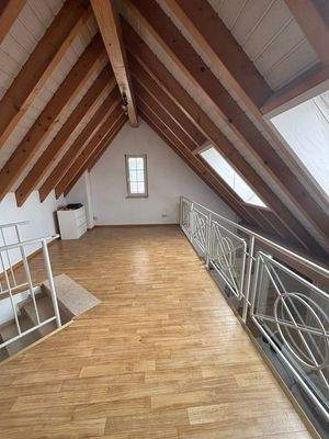 Helles Dachgeschosszimmer 1
