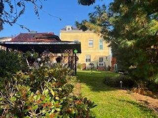 Rückansicht/Pavillon