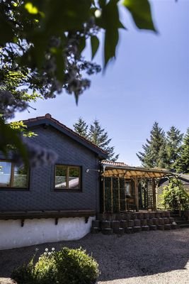 Wohnhaus mit Terrasse