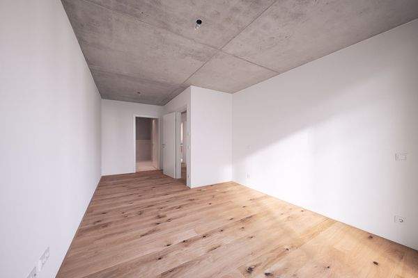 Masterschlafzimmer mit Blick zum Masterbad - HERDERGÄRTEN 2.0.5