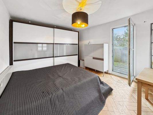 Schlafzimmer mit Balkon