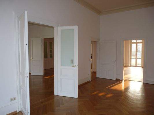 Raum_2_Blick_Raum_2_und_4