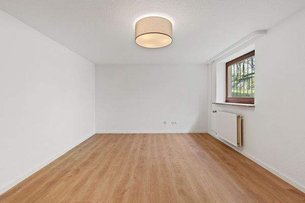 Wohnlich Ausgebauter Keller Haupthaus