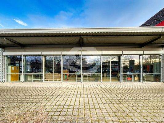 Aussenansicht Schaufensterfront