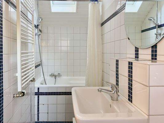 Bad Gästebereich - Dachgeschoss