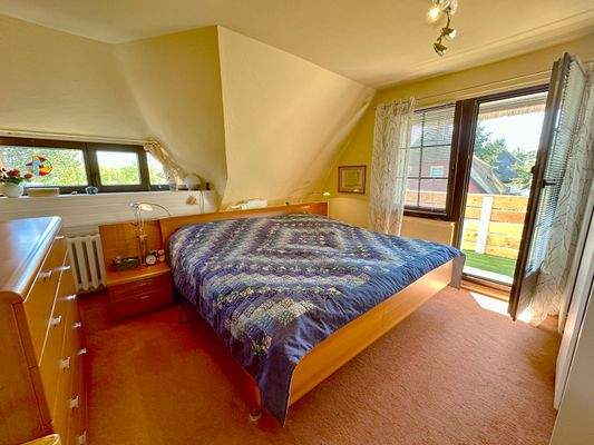 Schlafzimmer mit Balkon