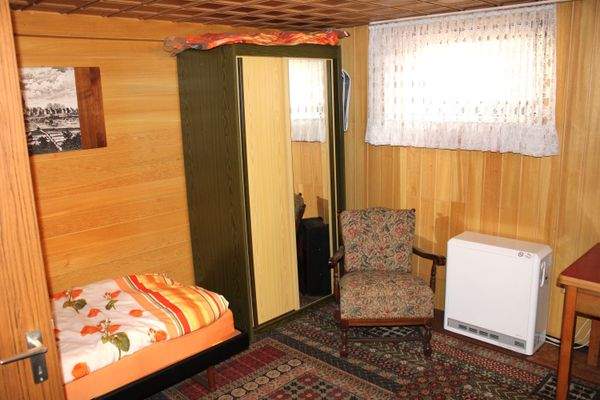 Zimmer Nr. 2 Bild 1 untere Ebene.JPG