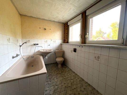 Bad im Dachgeschoss