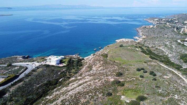 Kreta, Chorafakia Chania: Grosses Grundstück direkt am Meer mit unvergleichlichem Meerblick zu verkaufen
