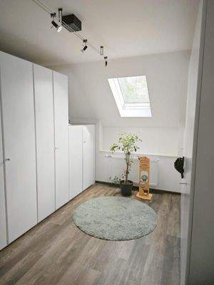 Begehbarer Kleiderschrank