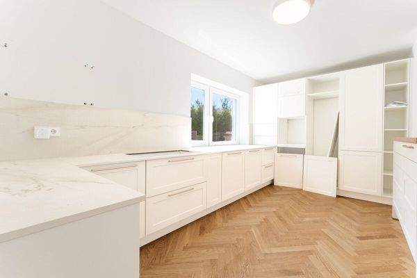 Küche (ohne Elektrogeräte)