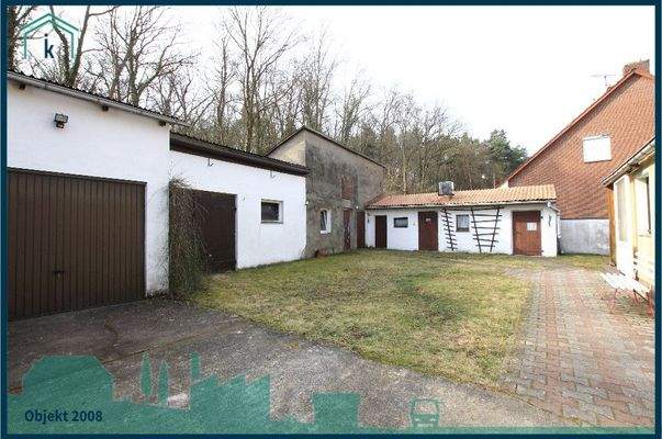 2008 Innenhof-Garage-Nebengebäude.jpg