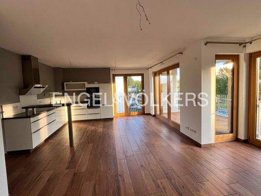 Wohn- und Essbereich mit...