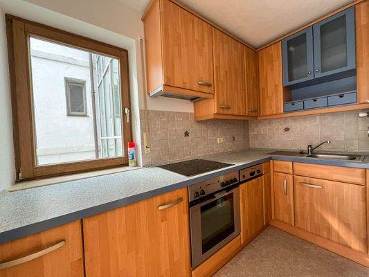 Küche mit Einbauten