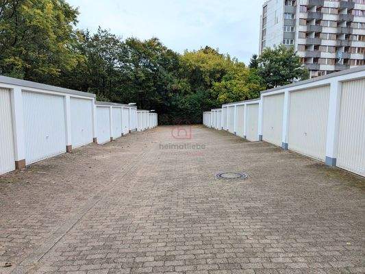 Garagenhof mit Einzelgaragen - Heimatliebe Immobilienmakler Essen Düsseldorf Bochum