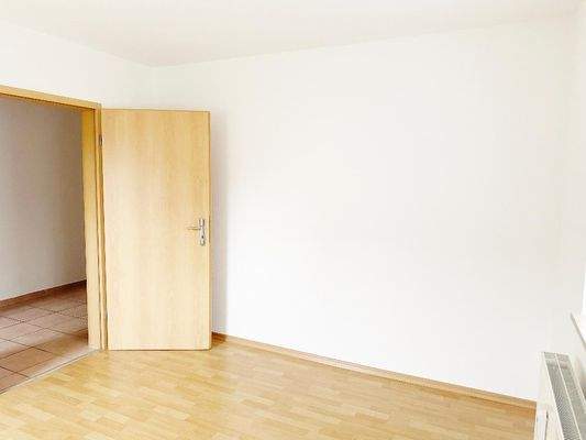 Schlafzimmer mit Blick Richtung Flurbereich