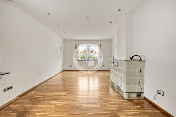 Wohnzimmer (Blick 2)