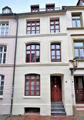 makellos SH HWI Strassenfront