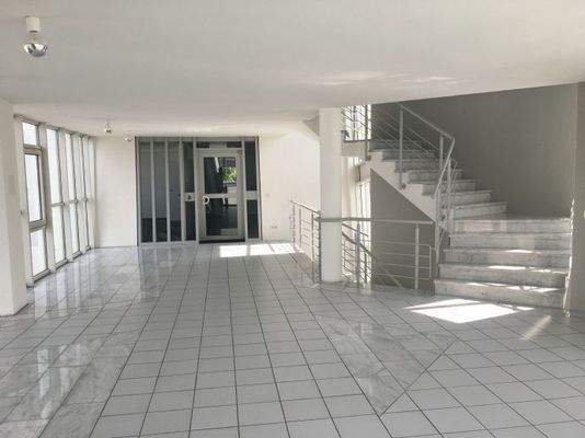 Wir haben etwas gegen dunkle Treppenhäuser !