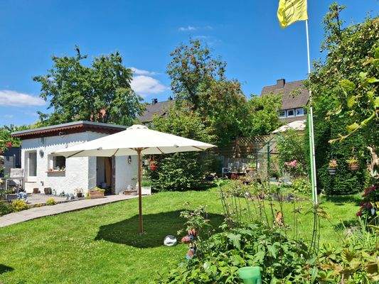 Gartenhaus mit Garten 