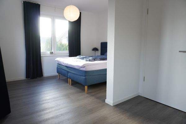 Elternschlafzimmer mit Ankleide