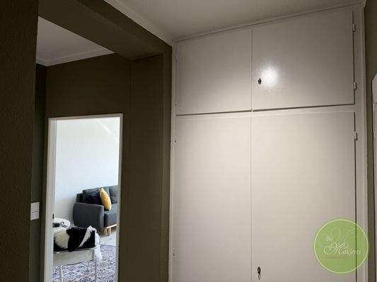 Der Flur mit komplettem ... 