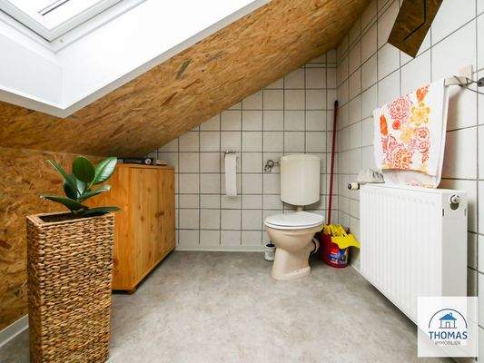 Dachboden Bad Ansicht 1