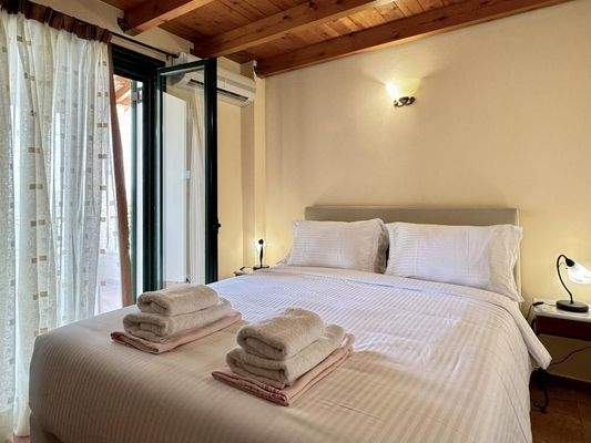 Kreta, Filippos: Villa mit Pool und atemberaubendem Blick zu verkaufen