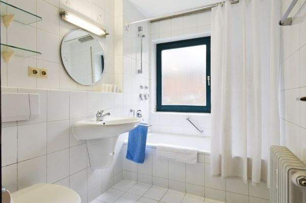 105 Tageslichtbad (1 von 1)