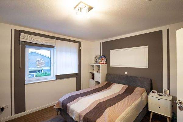 Schlafzimmer Hauptwohnung 