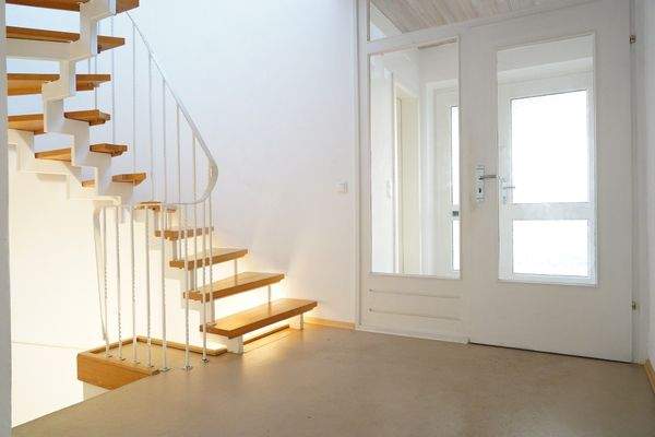 Eingangsbereich u. Windfang