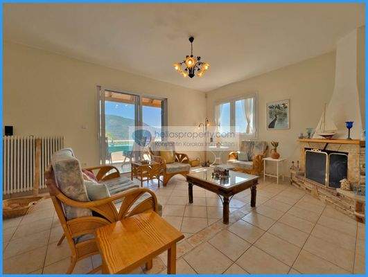 cae830a4017d4ae8ab2ee3b3b4da27d7-original