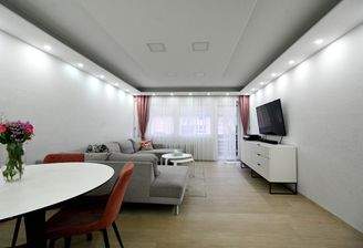 Innenbild_Wohnzimmer_Vorne