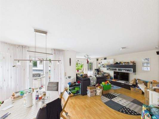 Wohnzimmer (EG, links)