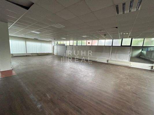 Lager-/ Ausstellungsfläche